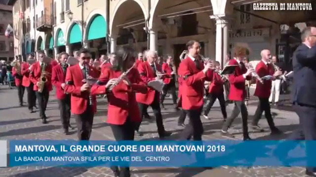 La banda di Mantova sfila per le vie del centro